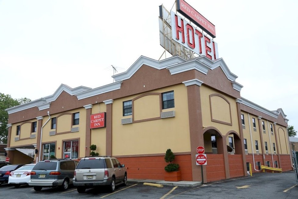 Photo of Red Carpet Inn in Elmwood Park City, New Jersey, United States - 5 Picture of Point of interest, Establishment, Lodging