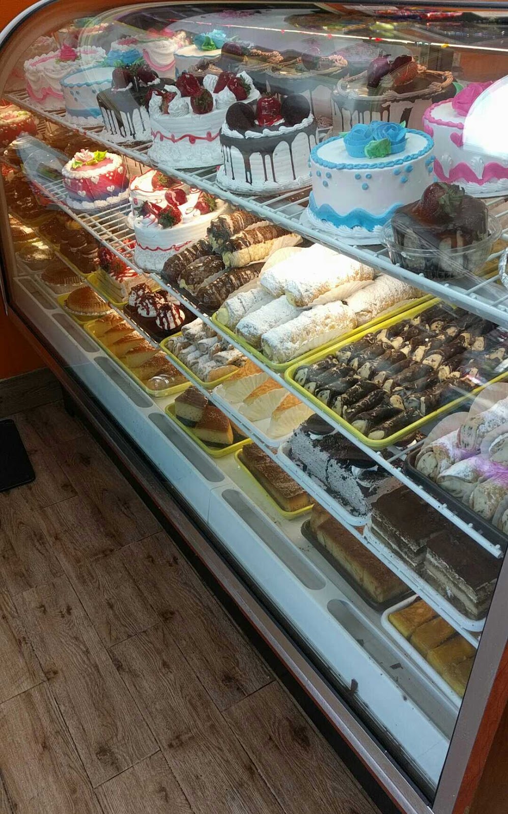 Photo of Capri Cakes in Bronx City, New York, United States - 1 Picture of Food, Point of interest, Establishment, Store, Bakery