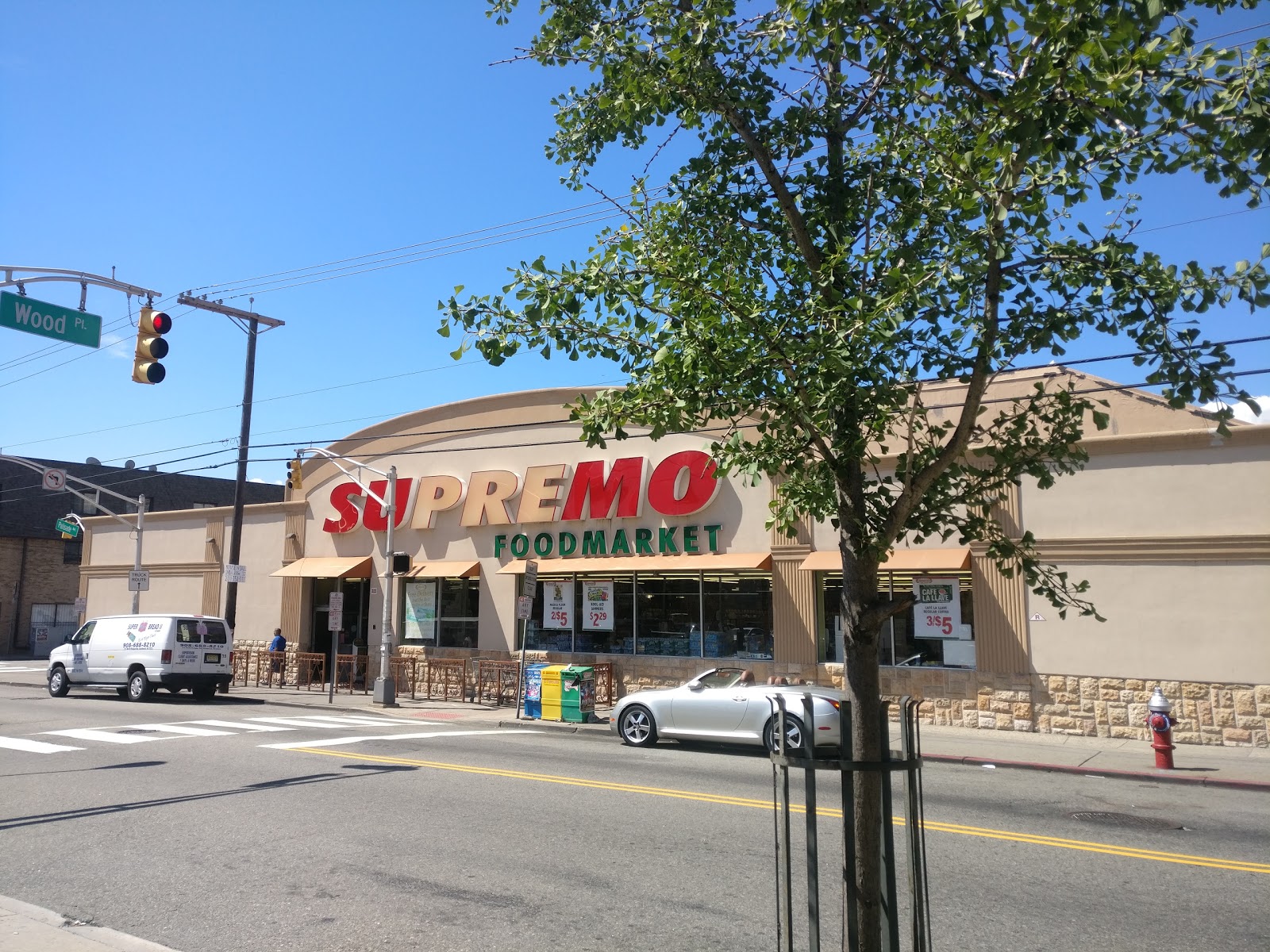 Photo of Supremo Food Market in Jersey City, New Jersey, United States - 1 Picture of Food, Point of interest, Establishment, Store, Grocery or supermarket