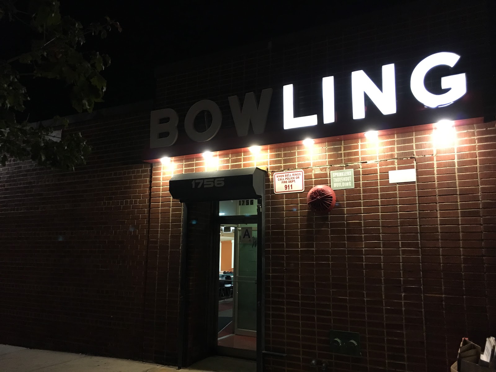 Photo of Van Nest Lanes in Bronx City, New York, United States - 3 Picture of Point of interest, Establishment, Bowling alley