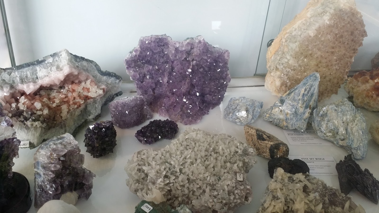 Photo of Rock My World Crystal Shop and Metaphysical Center in North Bergen City, New Jersey, United States - 2 Picture of Point of interest, Establishment, Store, Health, Jewelry store, Gym