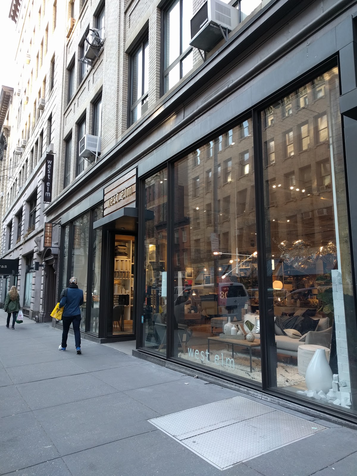 Photo of west elm in New York City, New York, United States - 1 Picture of Point of interest, Establishment, Store, Home goods store, Furniture store