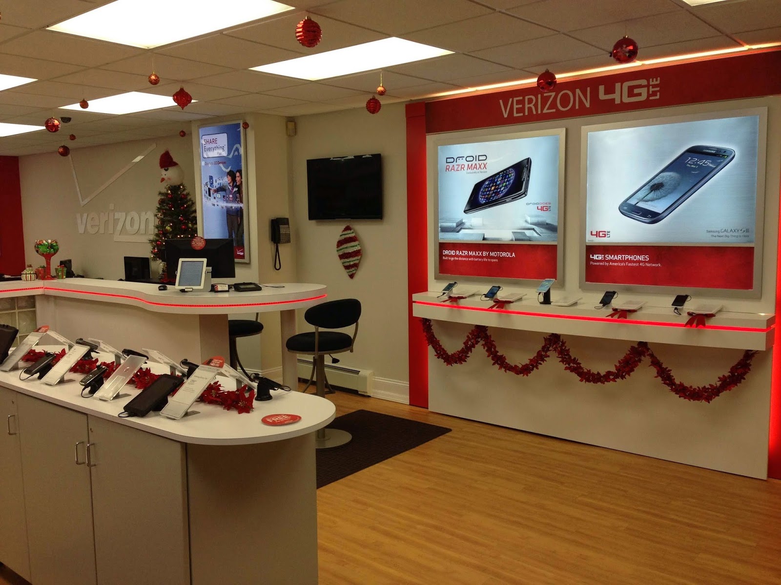 Photo of Nycom Wireless Verizon Retailer in Franklin Square City, New York, United States - 6 Picture of Point of interest, Establishment, Store