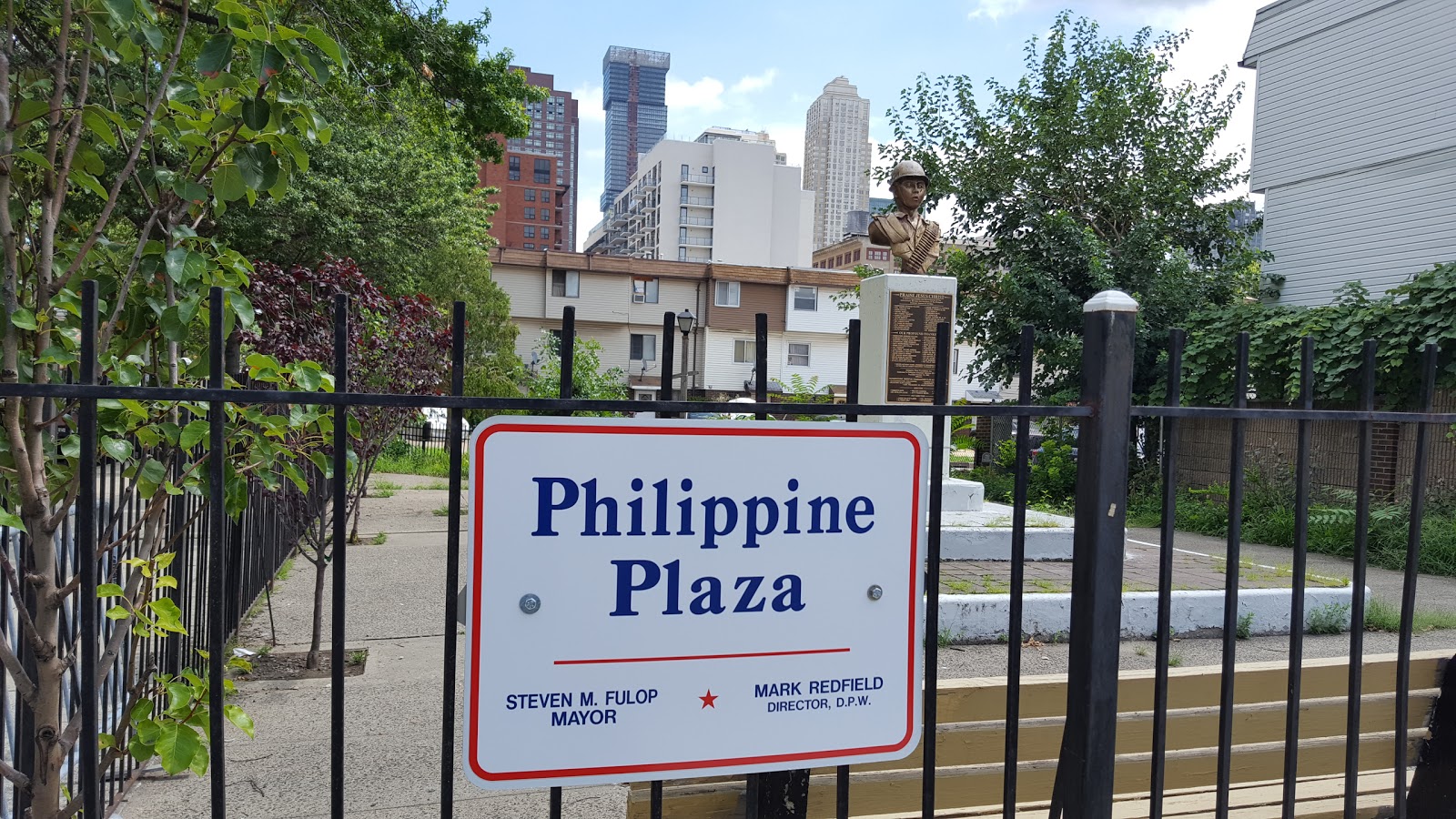 Photo of Philippine Plaza in Jersey City, New Jersey, United States - 2 Picture of Point of interest, Establishment, Park