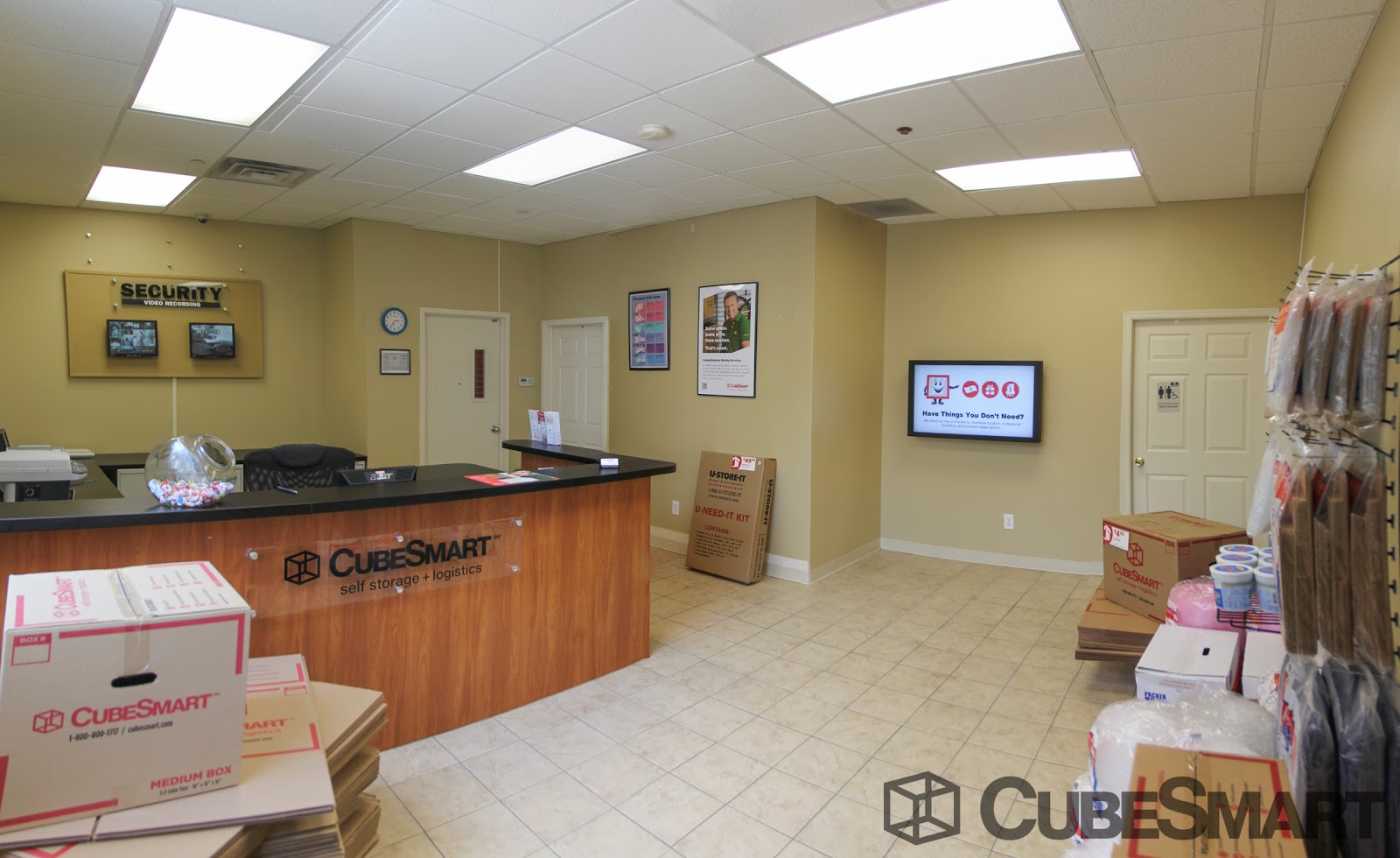 Photo of CubeSmart Self Storage in New Rochelle City, New York, United States - 5 Picture of Point of interest, Establishment, Store, Moving company, Storage