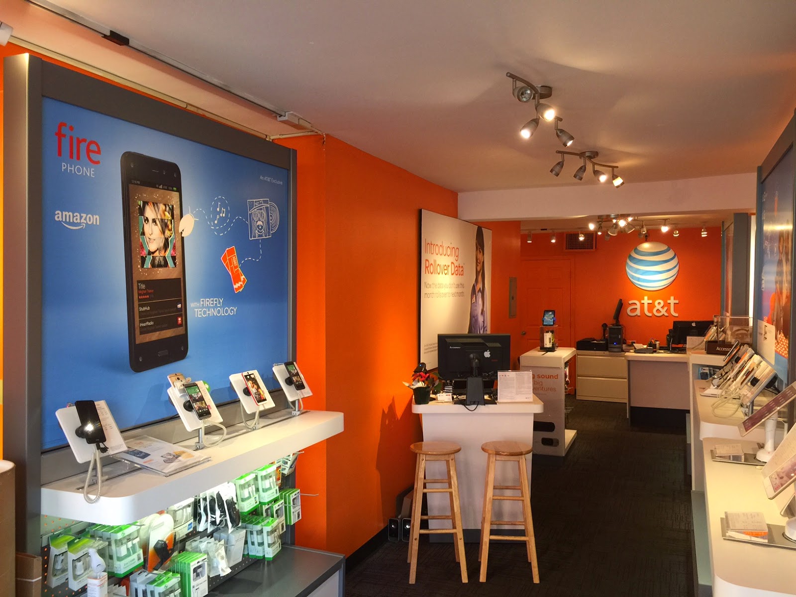 Photo of AT&T in New York City, New York, United States - 2 Picture of Point of interest, Establishment, Store