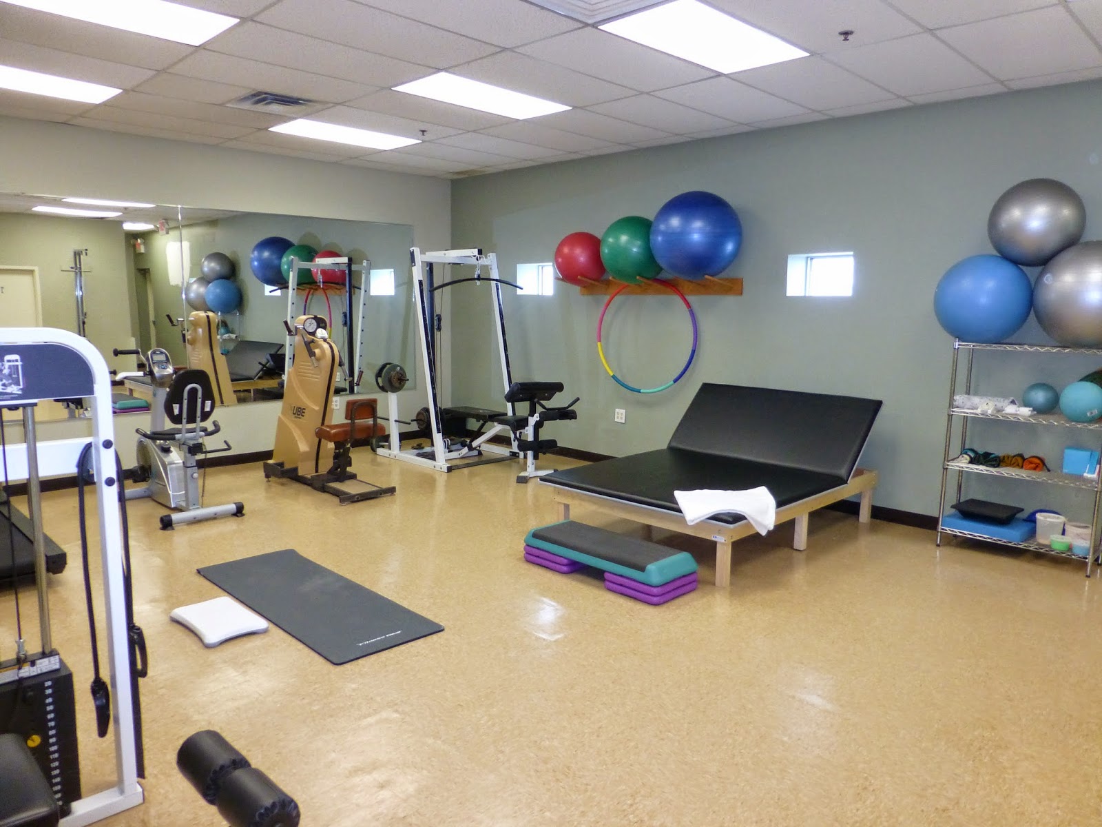 Photo of Plaza 12 Physical Therapy in Carteret City, New Jersey, United States - 3 Picture of Point of interest, Establishment, Health, Physiotherapist