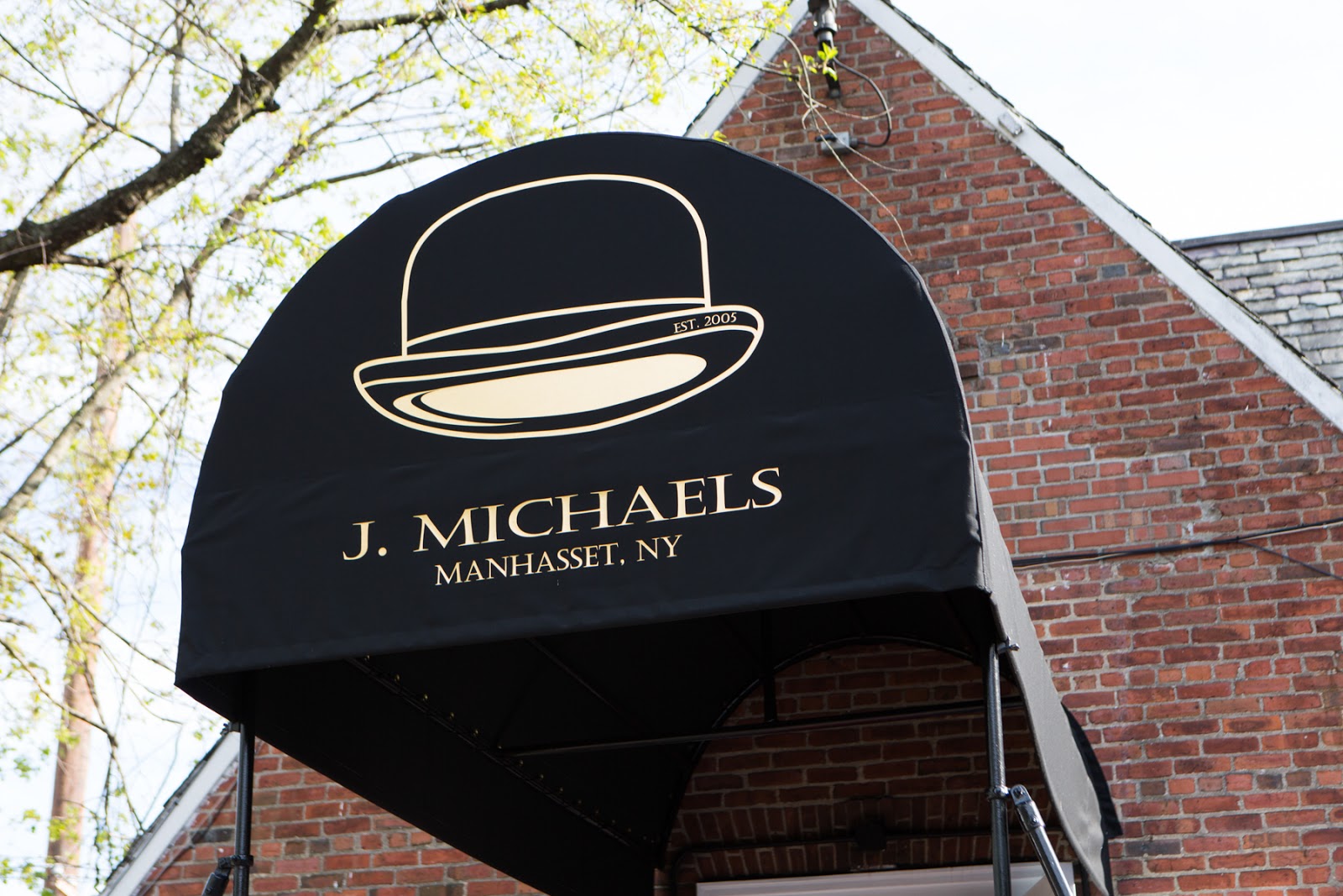 Photo of J. Michaels Men's in Manhasset City, New York, United States - 5 Picture of Point of interest, Establishment, Store, Clothing store