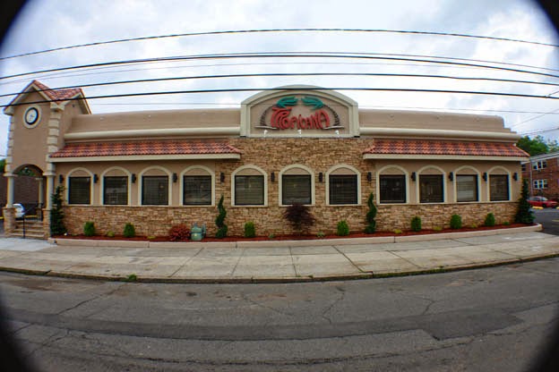 Photo of Tropicana Diner in Elizabeth City, New Jersey, United States - 4 Picture of Restaurant, Food, Point of interest, Establishment, Meal takeaway