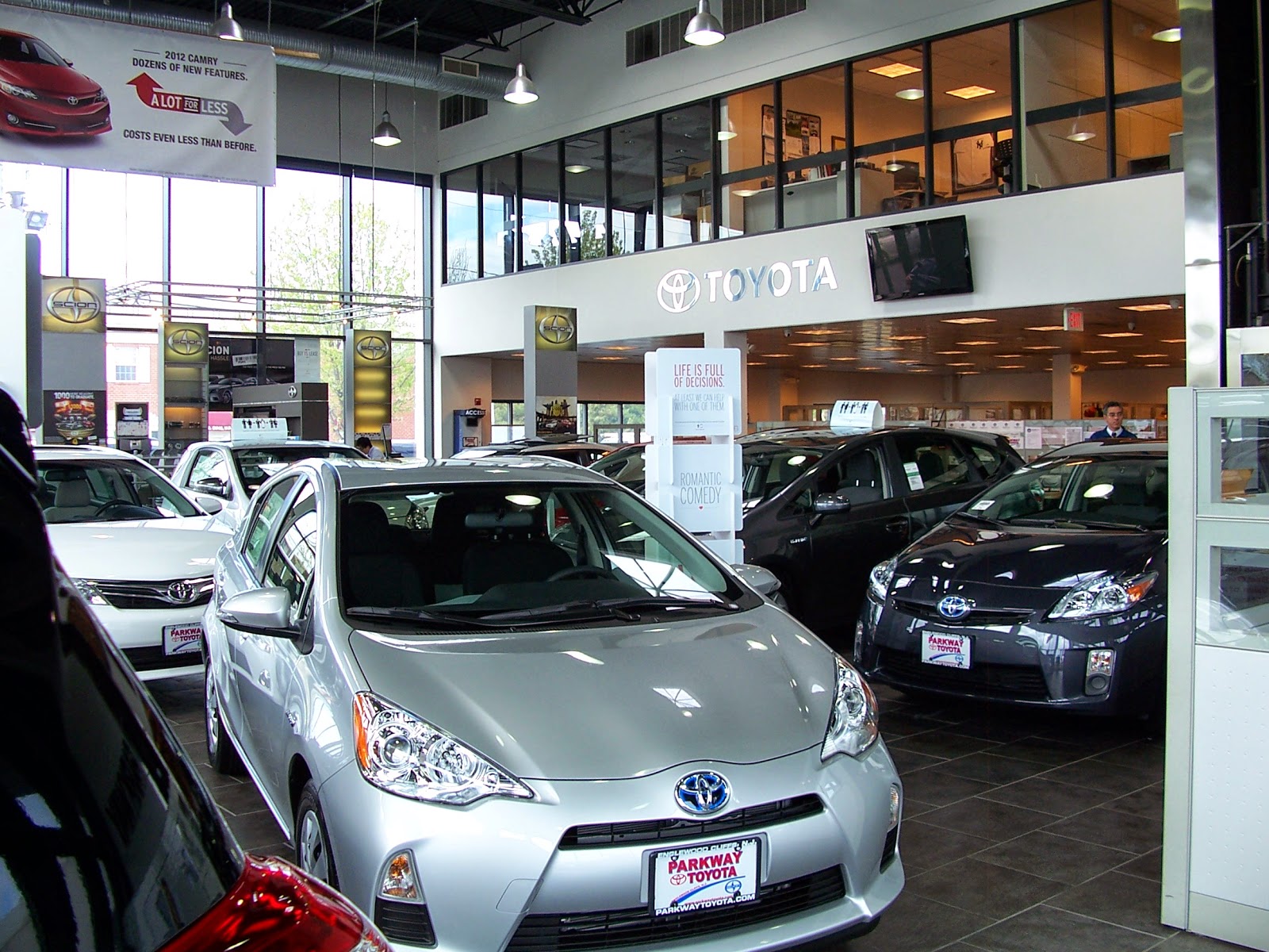 Photo of Parkway Toyota in Englewood Cliffs City, New Jersey, United States - 10 Picture of Point of interest, Establishment, Car dealer, Store