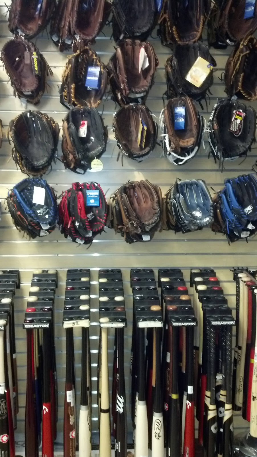 Photo of Legends Sporting Goods in Staten Island City, New York, United States - 10 Picture of Point of interest, Establishment, Store, Clothing store