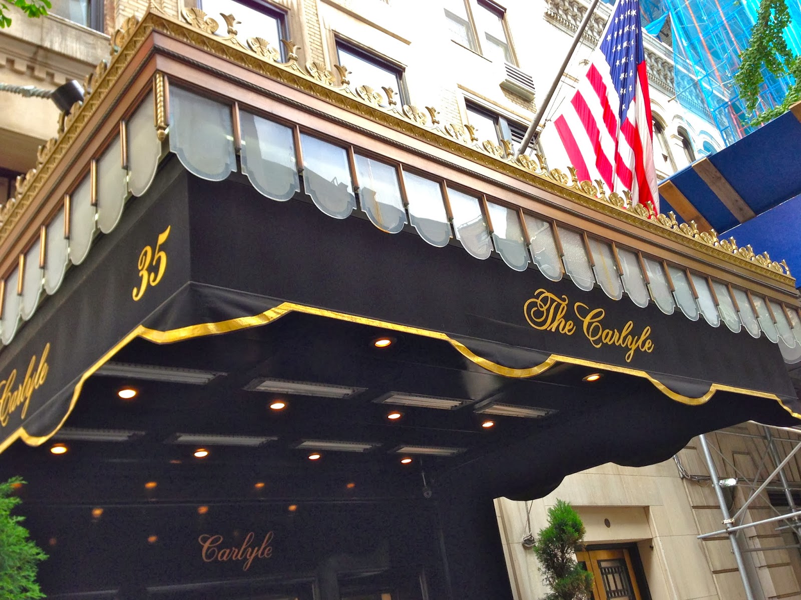 Photo of Café Carlyle in New York City, New York, United States - 2 Picture of Restaurant, Food, Point of interest, Establishment, Cafe, Bar, Night club