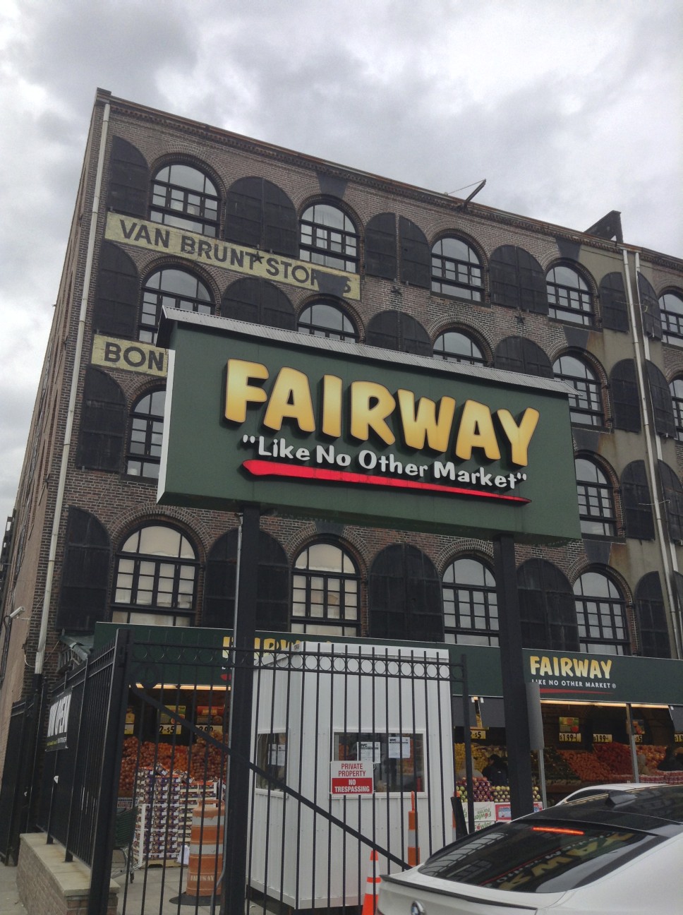 Photo of Fairway Market Red Hook in Brooklyn City, New York, United States - 7 Picture of Food, Point of interest, Establishment, Store, Grocery or supermarket