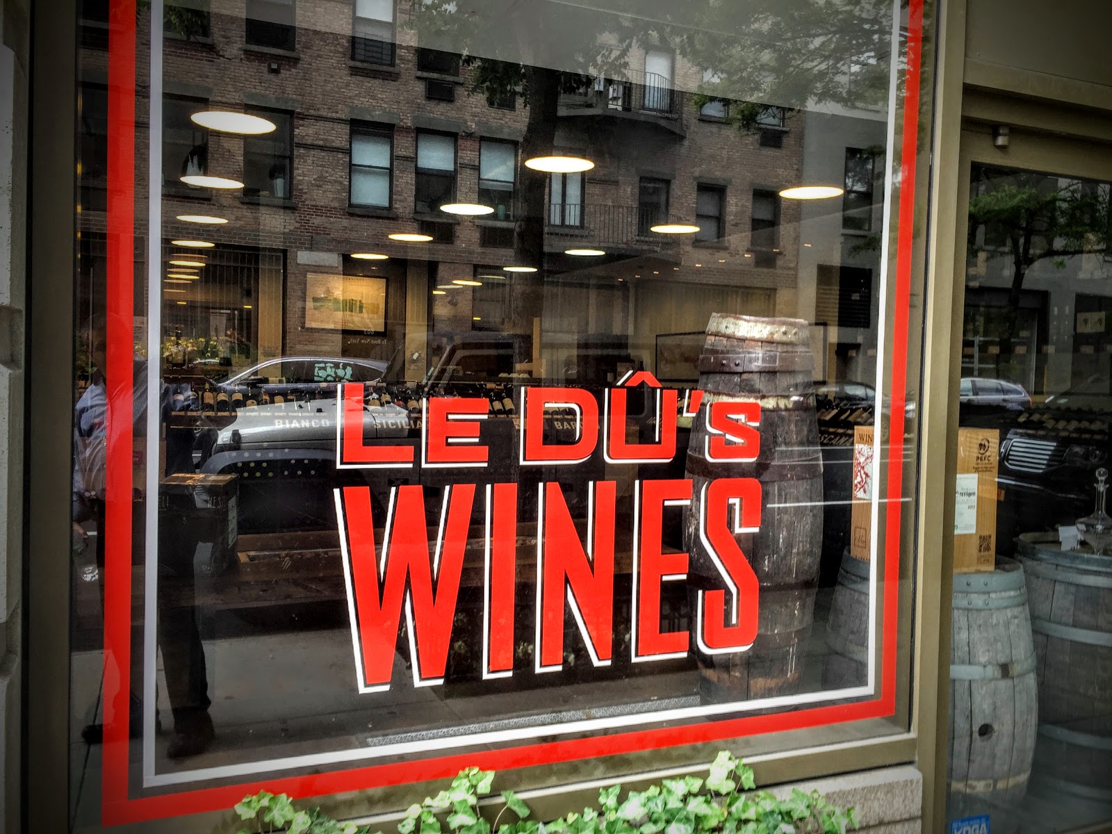 Photo of Le Du's Wines in New York City, New York, United States - 1 Picture of Food, Point of interest, Establishment, Store, Bar, Liquor store