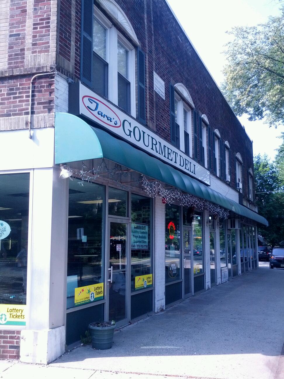 Photo of Tara's Gourmet Deli in Maplewood City, New Jersey, United States - 1 Picture of Food, Point of interest, Establishment, Store