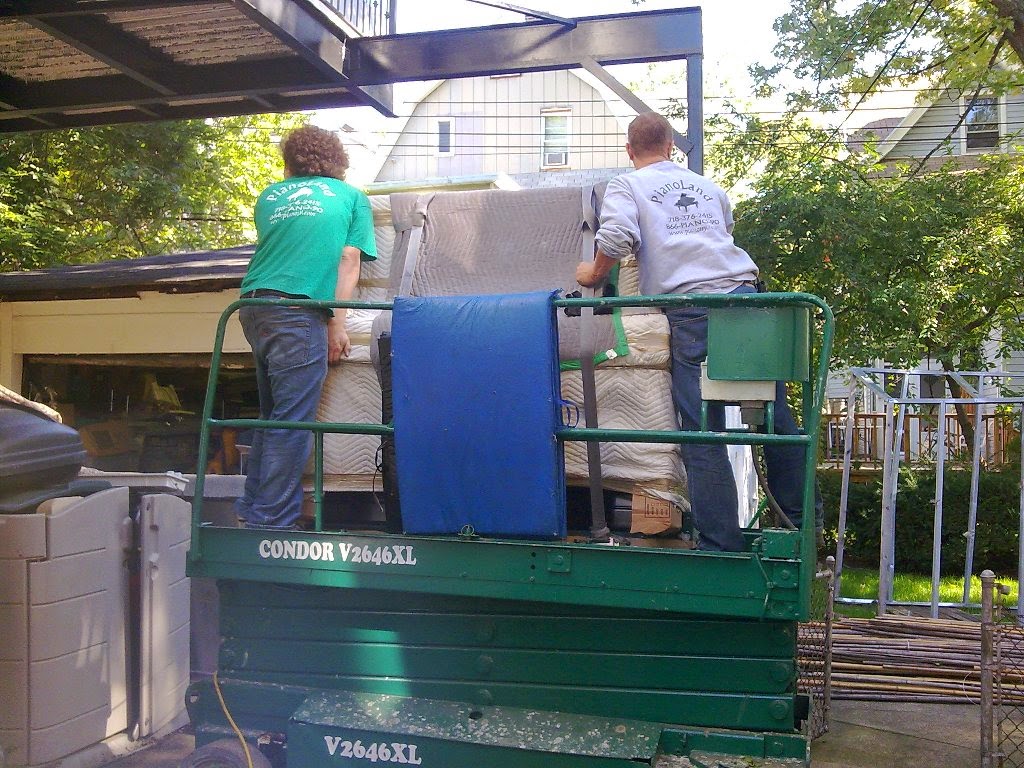 Photo of Piano Land Movers & Storage in Bronx City, New York, United States - 2 Picture of Point of interest, Establishment, Store, Moving company, Storage