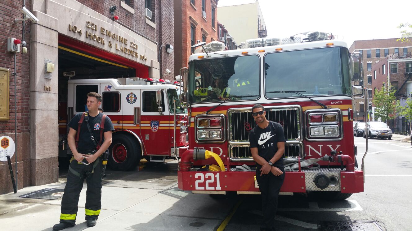 Photo of FDNY Engine 221 & Ladder 104 in Kings County City, New York, United States - 2 Picture of Point of interest, Establishment, Fire station