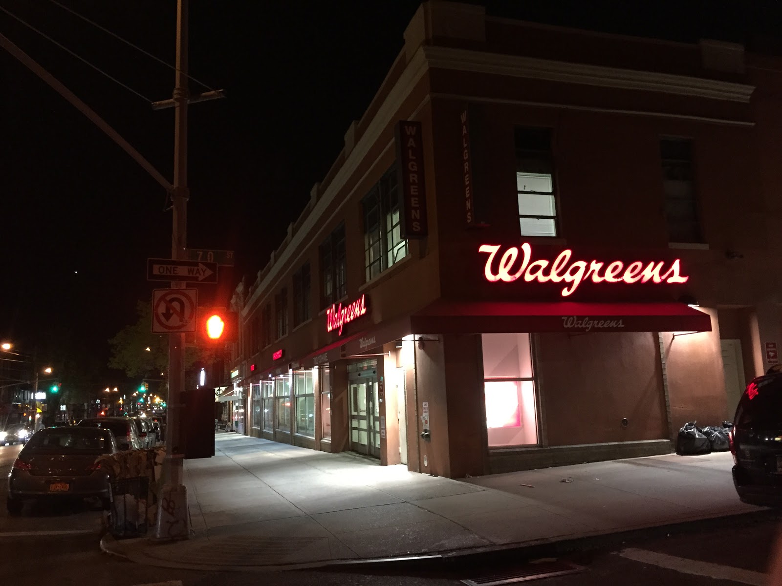 Photo of Walgreens in Brooklyn City, New York, United States - 1 Picture of Food, Point of interest, Establishment, Store, Health, Convenience store, Home goods store, Electronics store