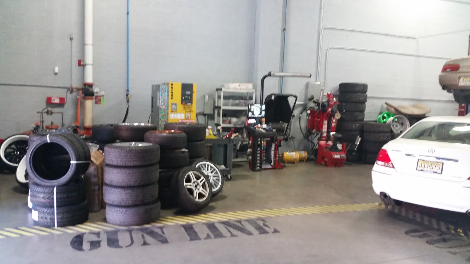 Photo of Endless Motorsports LLC in Newark City, New Jersey, United States - 2 Picture of Point of interest, Establishment, Store, Car repair