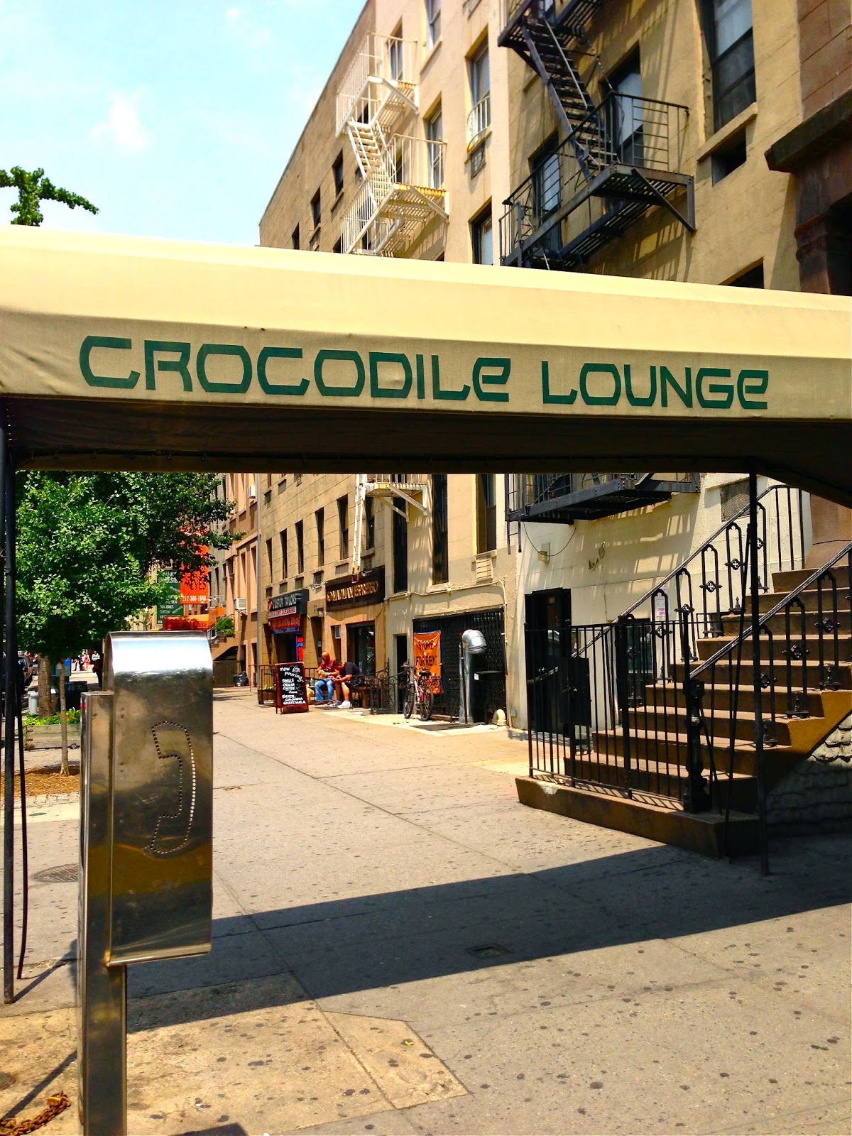 Photo of Crocodile Lounge in New York City, New York, United States - 2 Picture of Restaurant, Food, Point of interest, Establishment, Bar, Night club