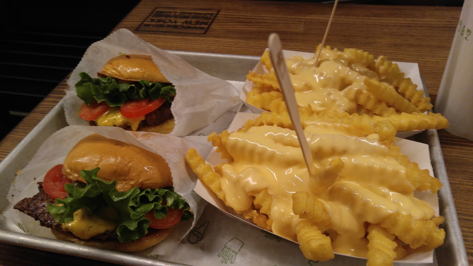 Photo of Shake Shack in New York City, New York, United States - 6 Picture of Restaurant, Food, Point of interest, Establishment