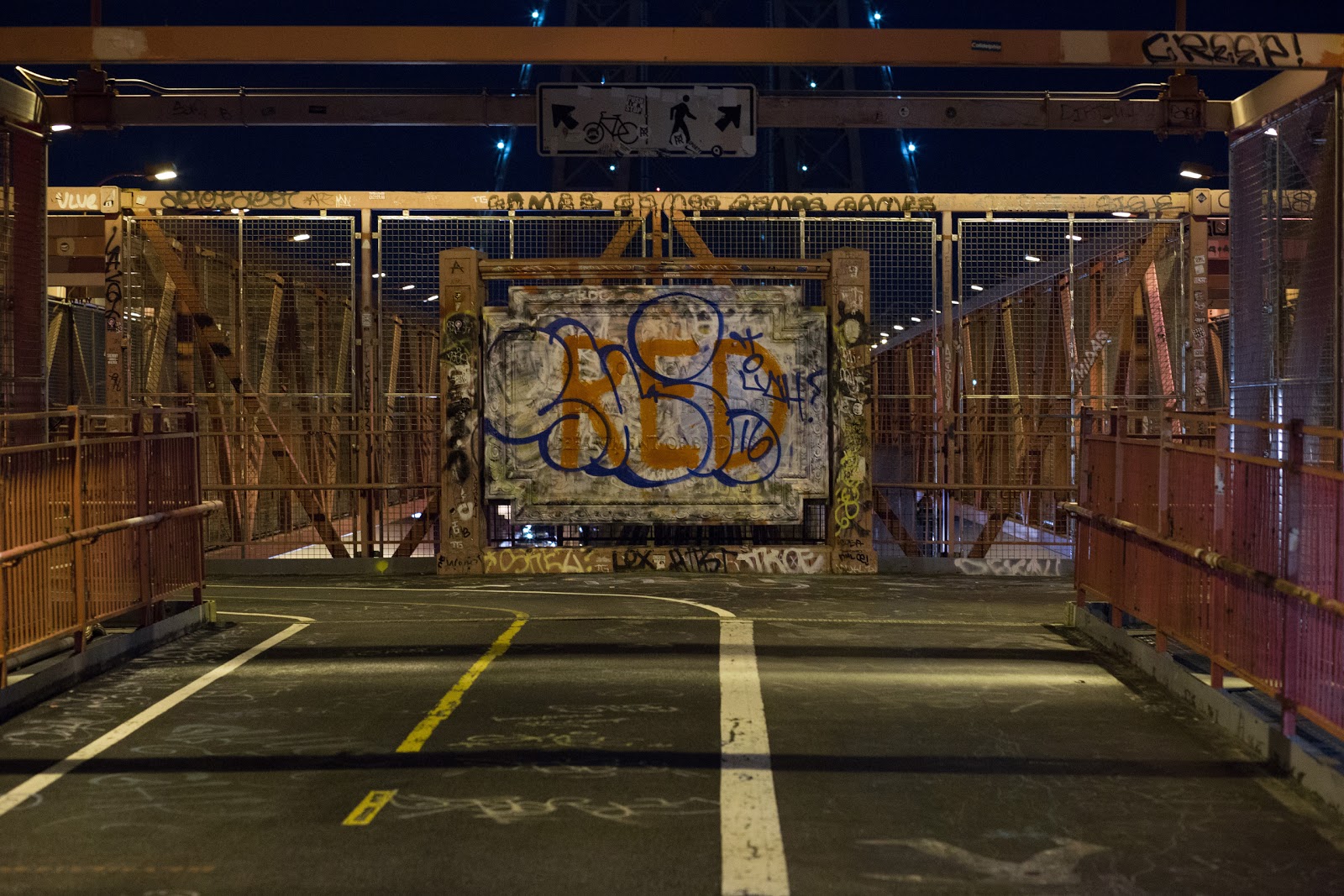 Photo of Williamsburg Bridge in New York City, New York, United States - 7 Picture of Point of interest, Establishment