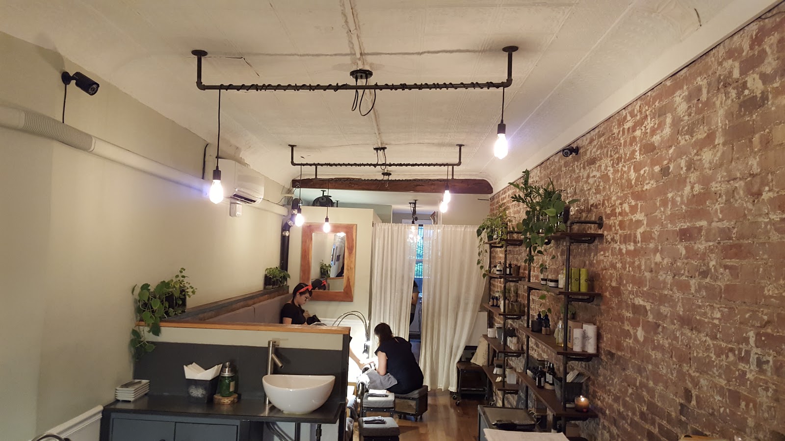 Photo of hortūs nailworks in New York City, New York, United States - 3 Picture of Point of interest, Establishment, Spa, Beauty salon, Hair care