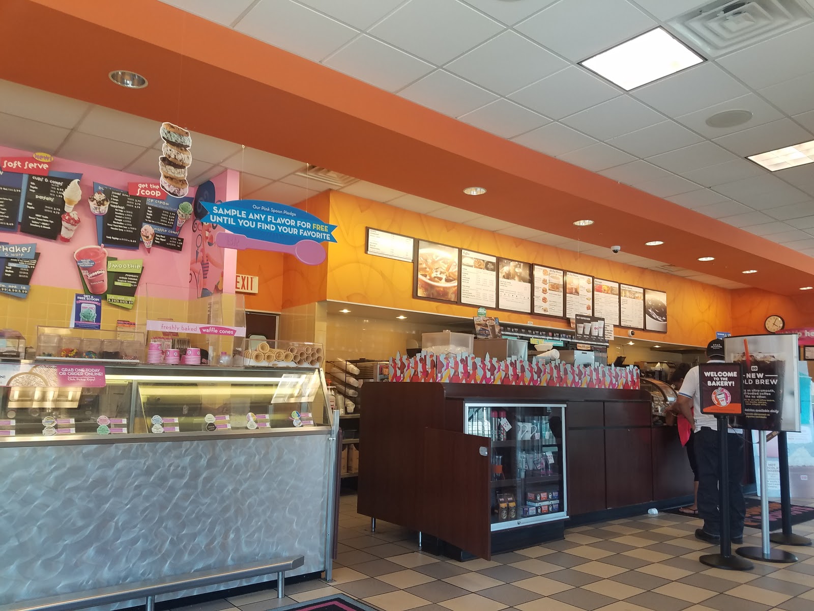 Photo of Dunkin' Donuts in Paterson City, New Jersey, United States - 1 Picture of Restaurant, Food, Point of interest, Establishment, Store, Cafe, Bakery