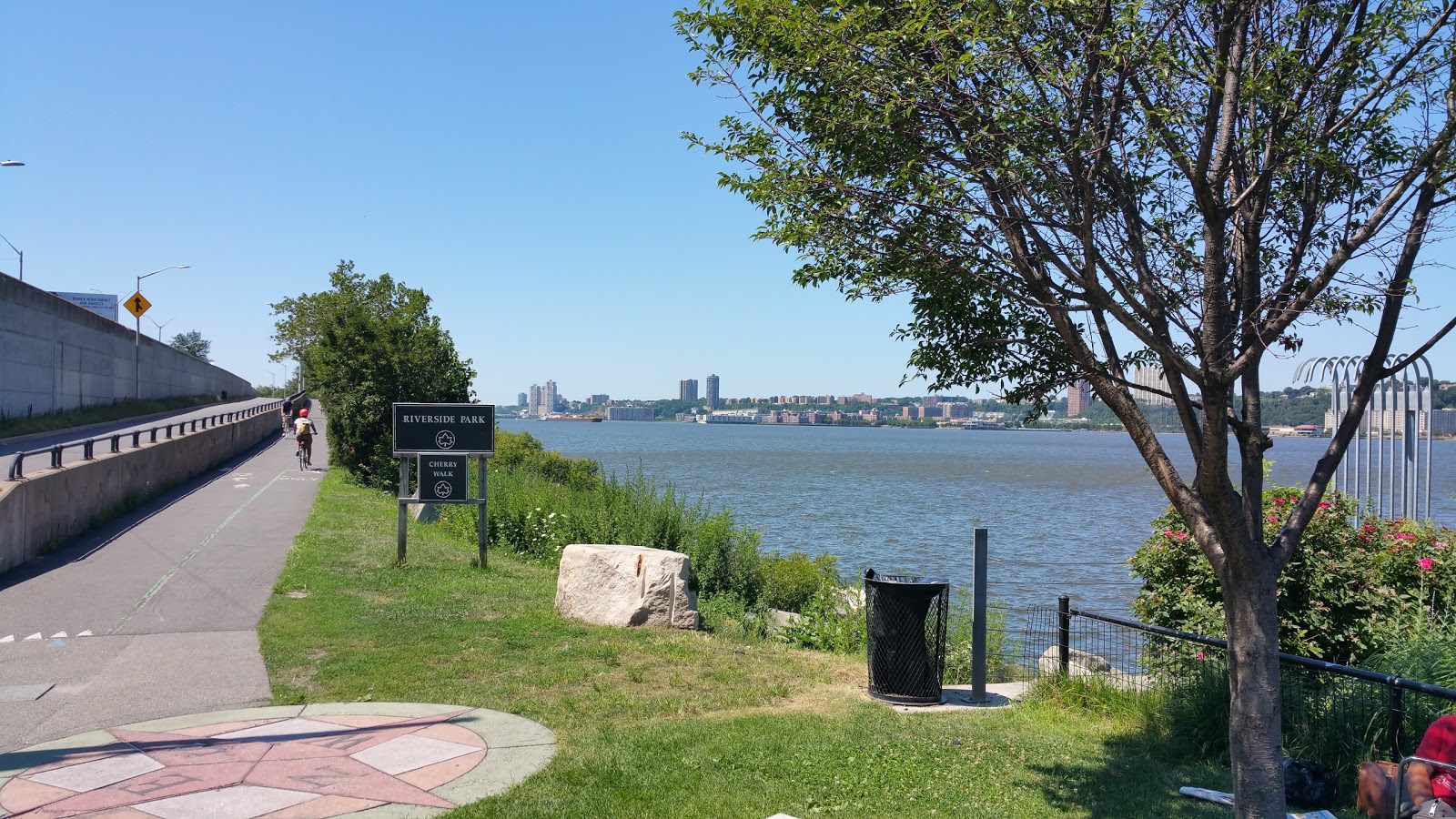 Photo of Riverside Park in New York City, New York, United States - 2 Picture of Point of interest, Establishment, Park