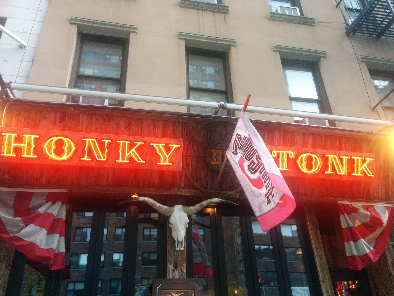 Photo of Honky Tonk Tavern in New York City, New York, United States - 4 Picture of Restaurant, Food, Point of interest, Establishment