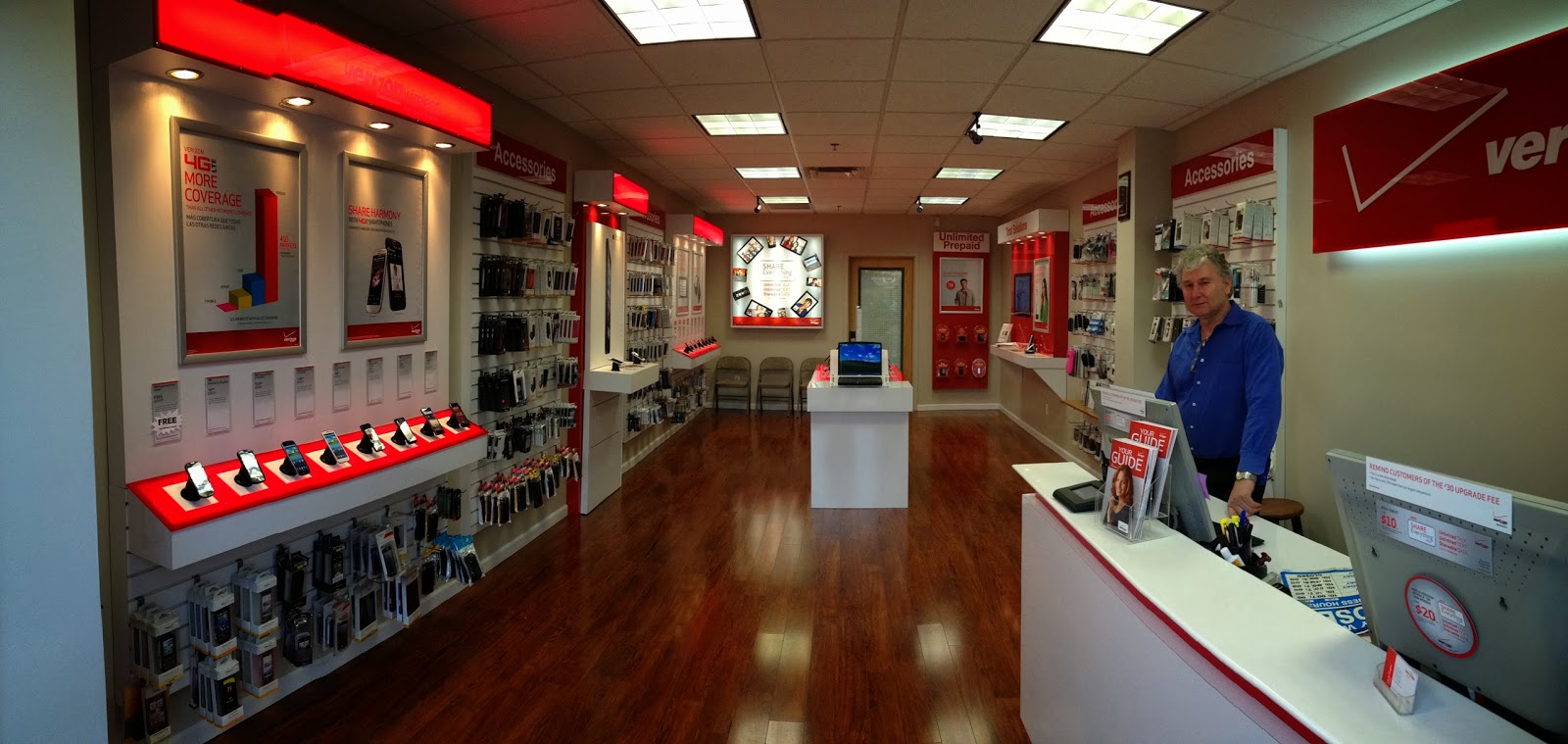 Photo of CDN Communications Corporation Verizon Wireless Retailer in Lodi City, New Jersey, United States - 3 Picture of Point of interest, Establishment, Store, Electronics store