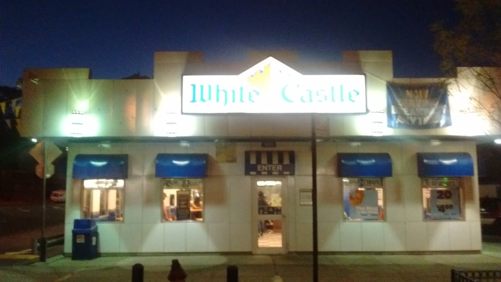 Photo of White Castle in Bronx City, New York, United States - 3 Picture of Restaurant, Food, Point of interest, Establishment