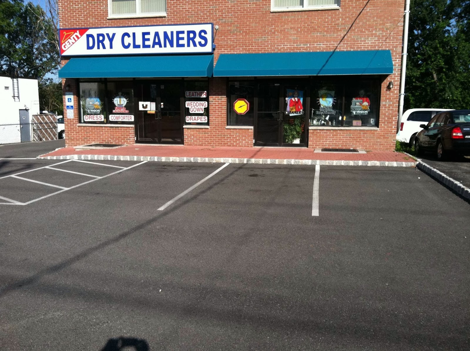 Photo of Genty's Cleaners in Wallington City, New Jersey, United States - 3 Picture of Point of interest, Establishment, Laundry