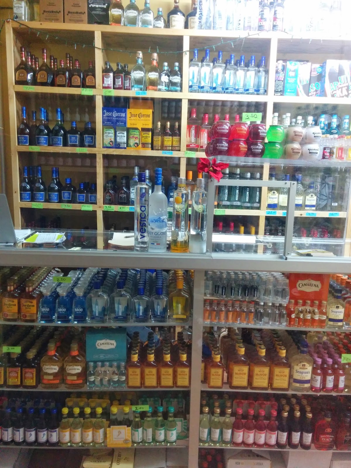 Photo of zara liquor store in Bronx City, New York, United States - 9 Picture of Point of interest, Establishment, Store, Liquor store