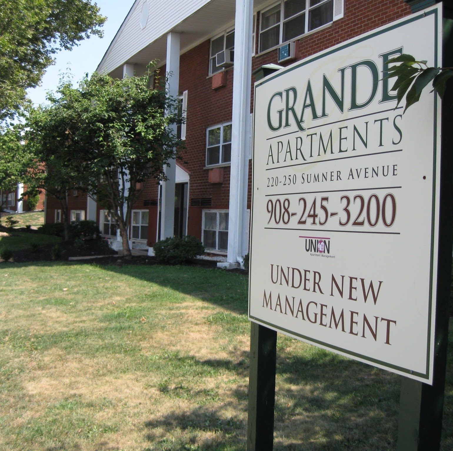 Photo of Grande Apartments in Roselle Park City, New Jersey, United States - 6 Picture of Point of interest, Establishment