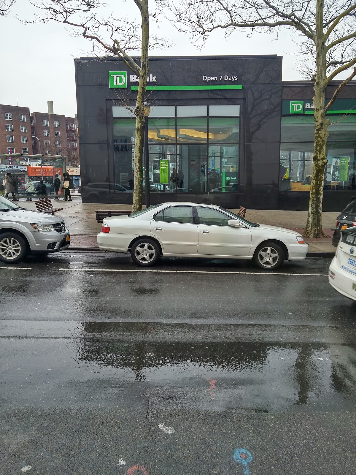 Photo of TD Bank in Queens City, New York, United States - 1 Picture of Point of interest, Establishment, Finance, Atm, Bank