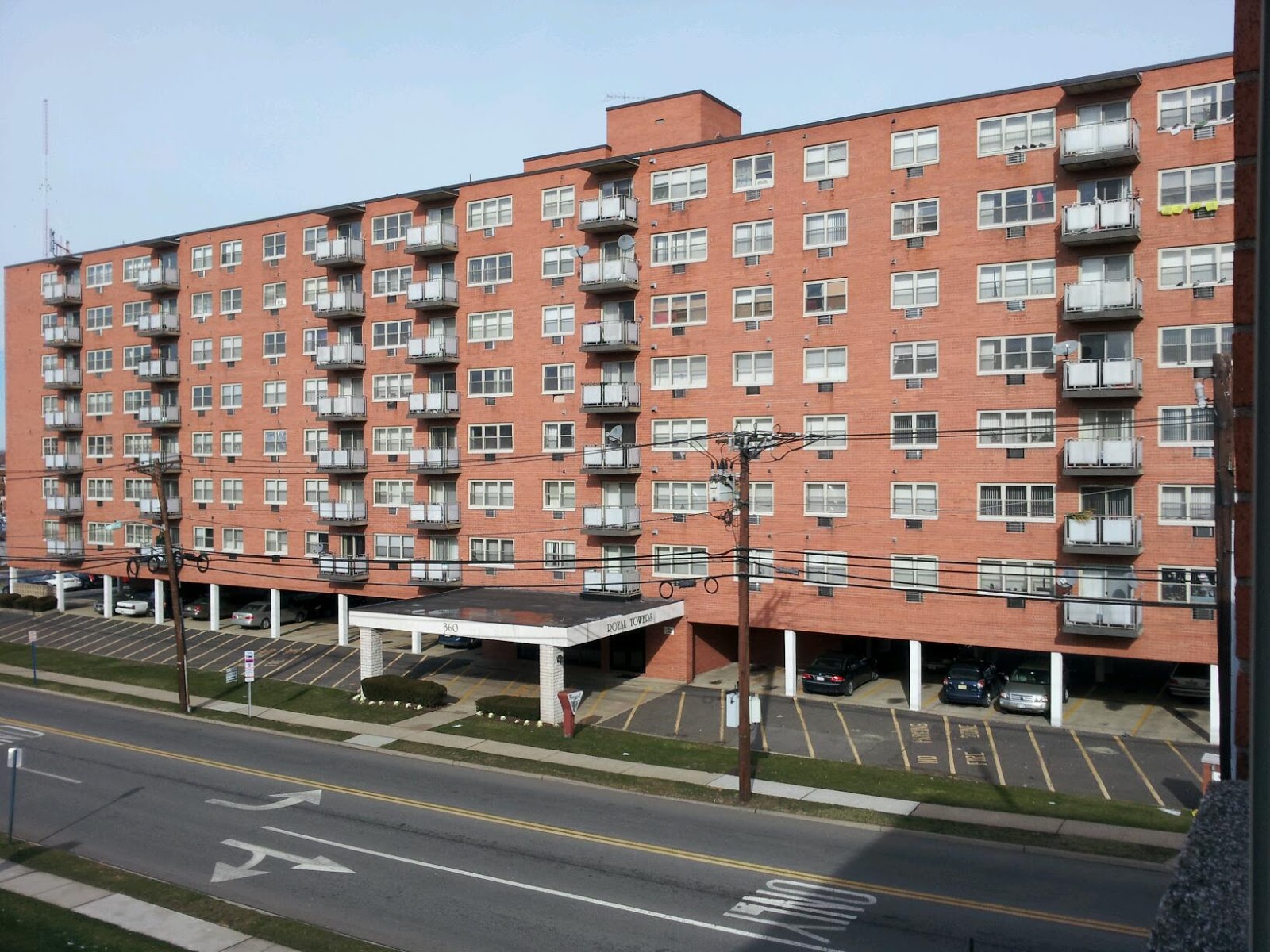 Photo of Royal Towers Apartments in Hackensack City, New Jersey, United States - 1 Picture of Point of interest, Establishment