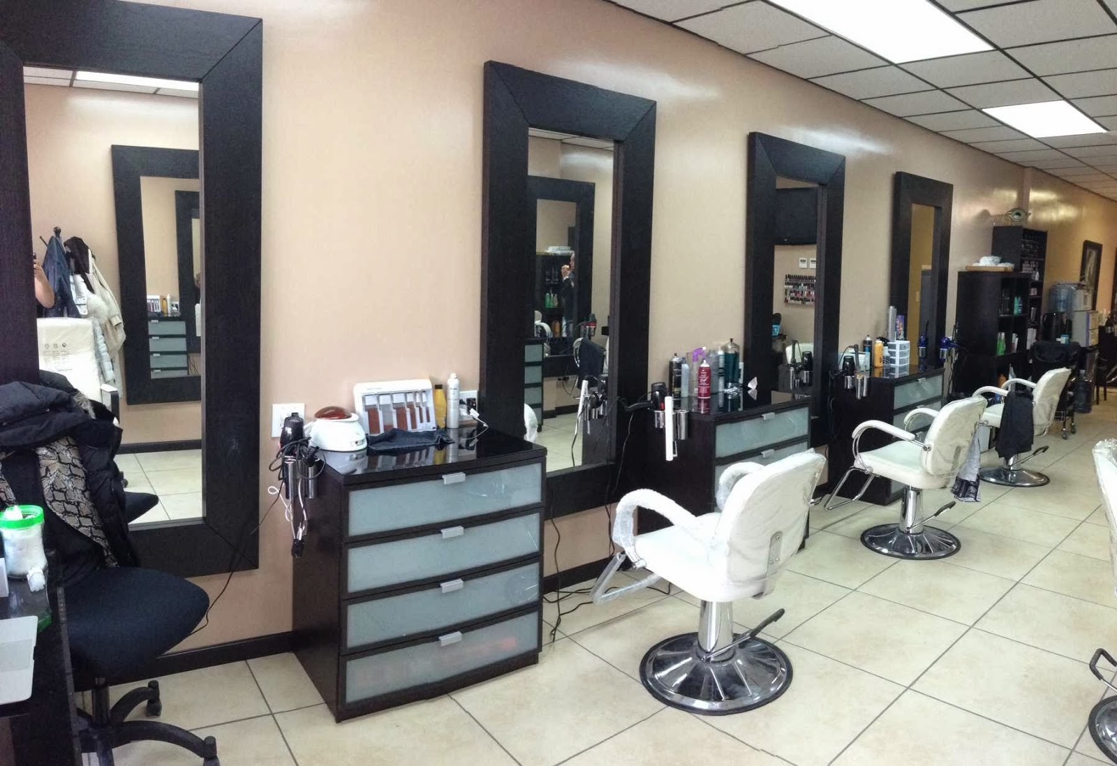 Photo of Ella & David Beauty Salon in Broad Channel City, New York, United States - 1 Picture of Point of interest, Establishment, Health, Beauty salon, Hair care