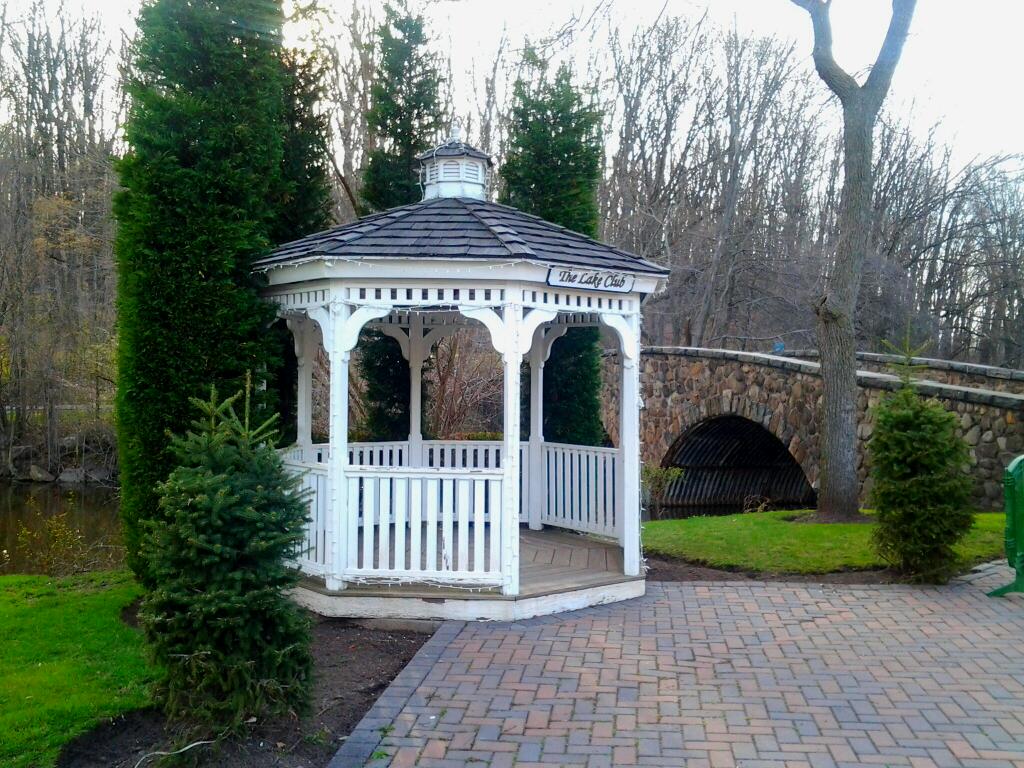 Photo of The Stone House at Clove Lakes in Staten Island City, New York, United States - 4 Picture of Restaurant, Food, Point of interest, Establishment, Bar