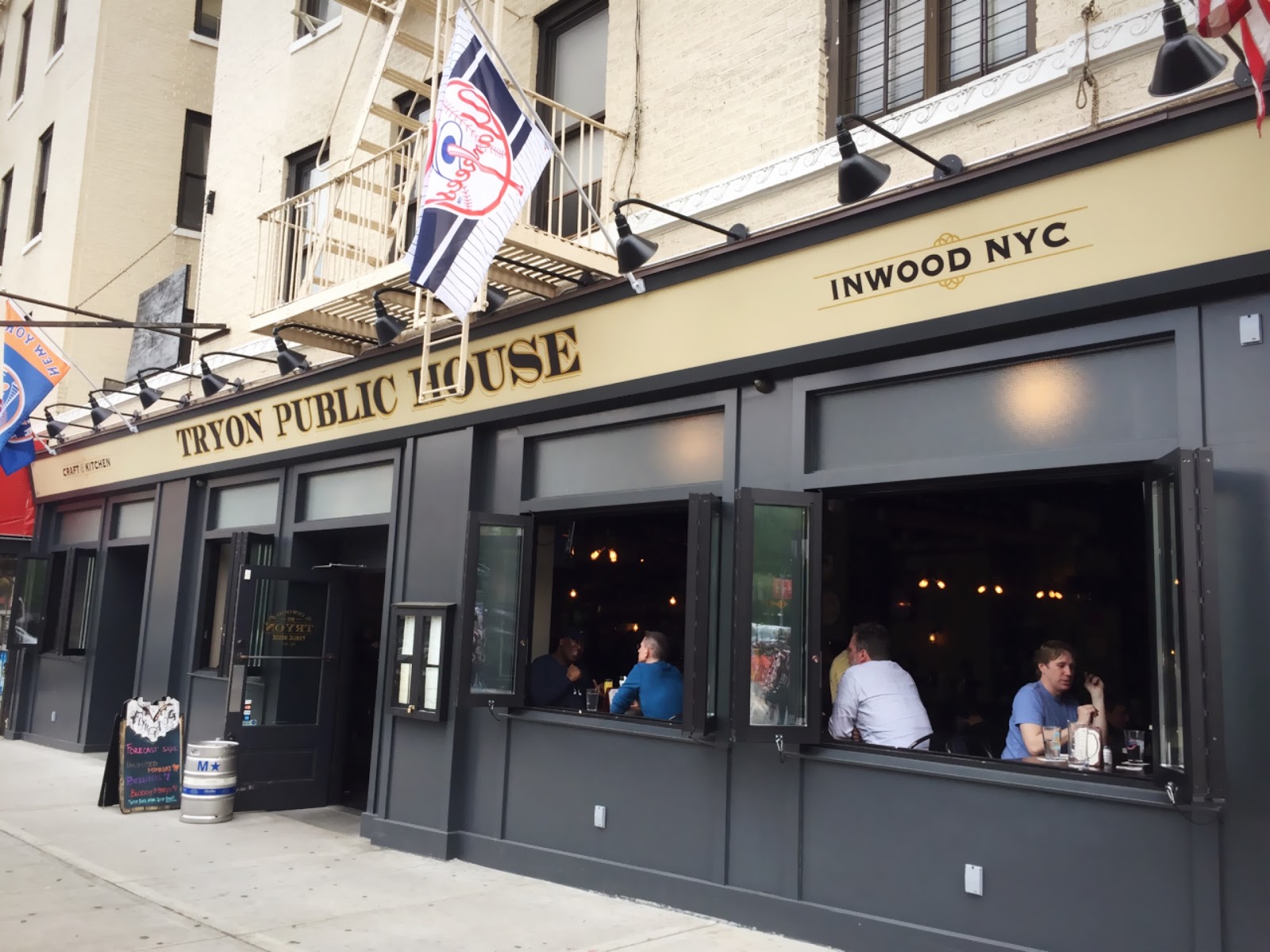 Photo of Tryon Public House in New York City, New York, United States - 3 Picture of Restaurant, Food, Point of interest, Establishment, Bar