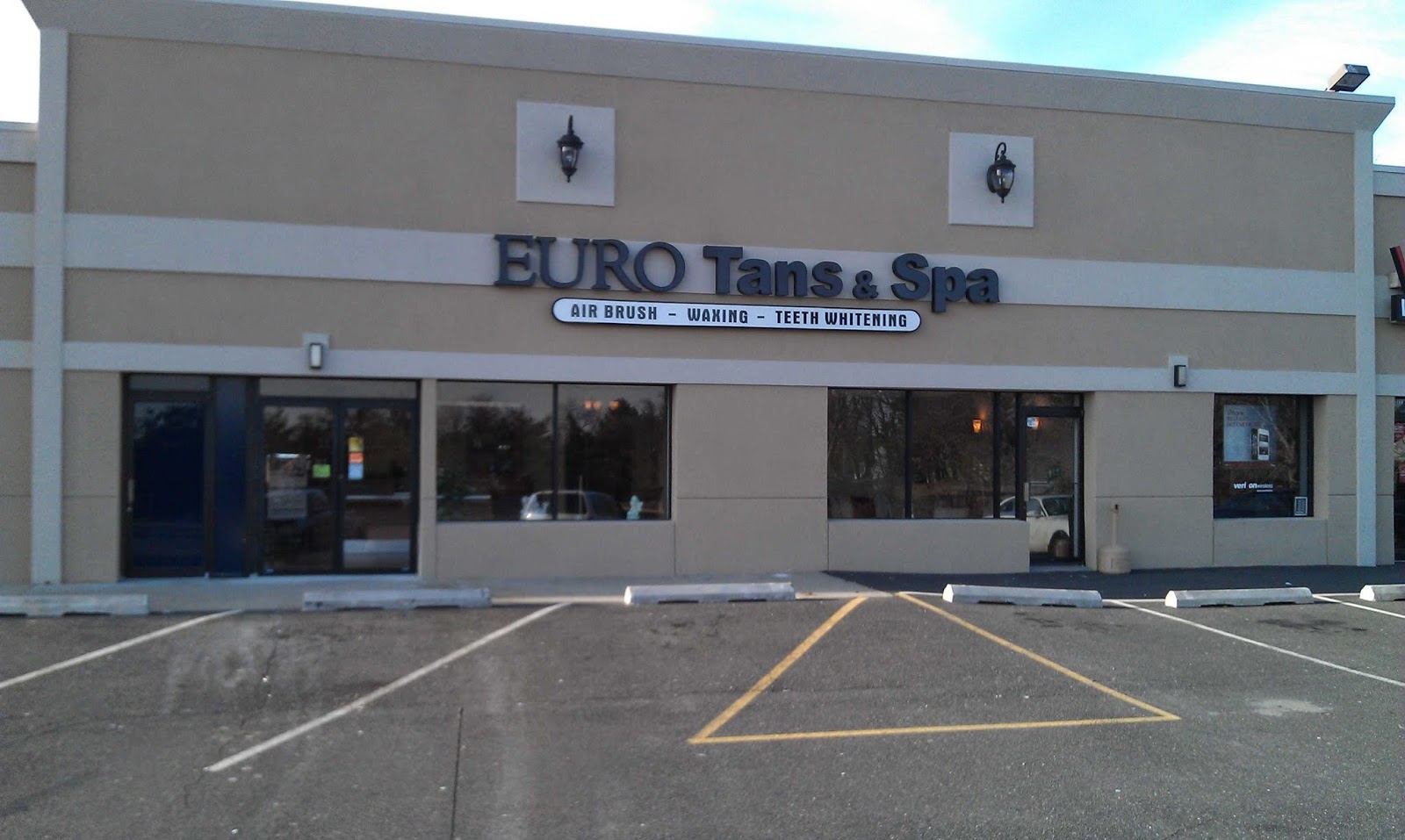 Photo of Euro Tans and Spa in Clifton City, New Jersey, United States - 2 Picture of Point of interest, Establishment, Beauty salon, Hair care