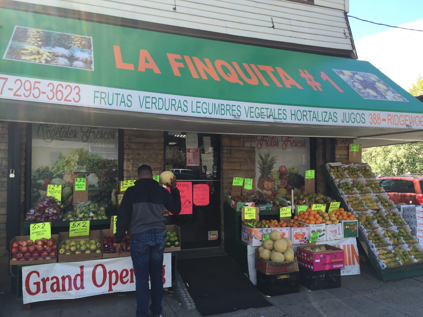 Photo of La Finquita #1: Fruits & Vegetables in Kings County City, New York, United States - 2 Picture of Food, Point of interest, Establishment, Store, Grocery or supermarket