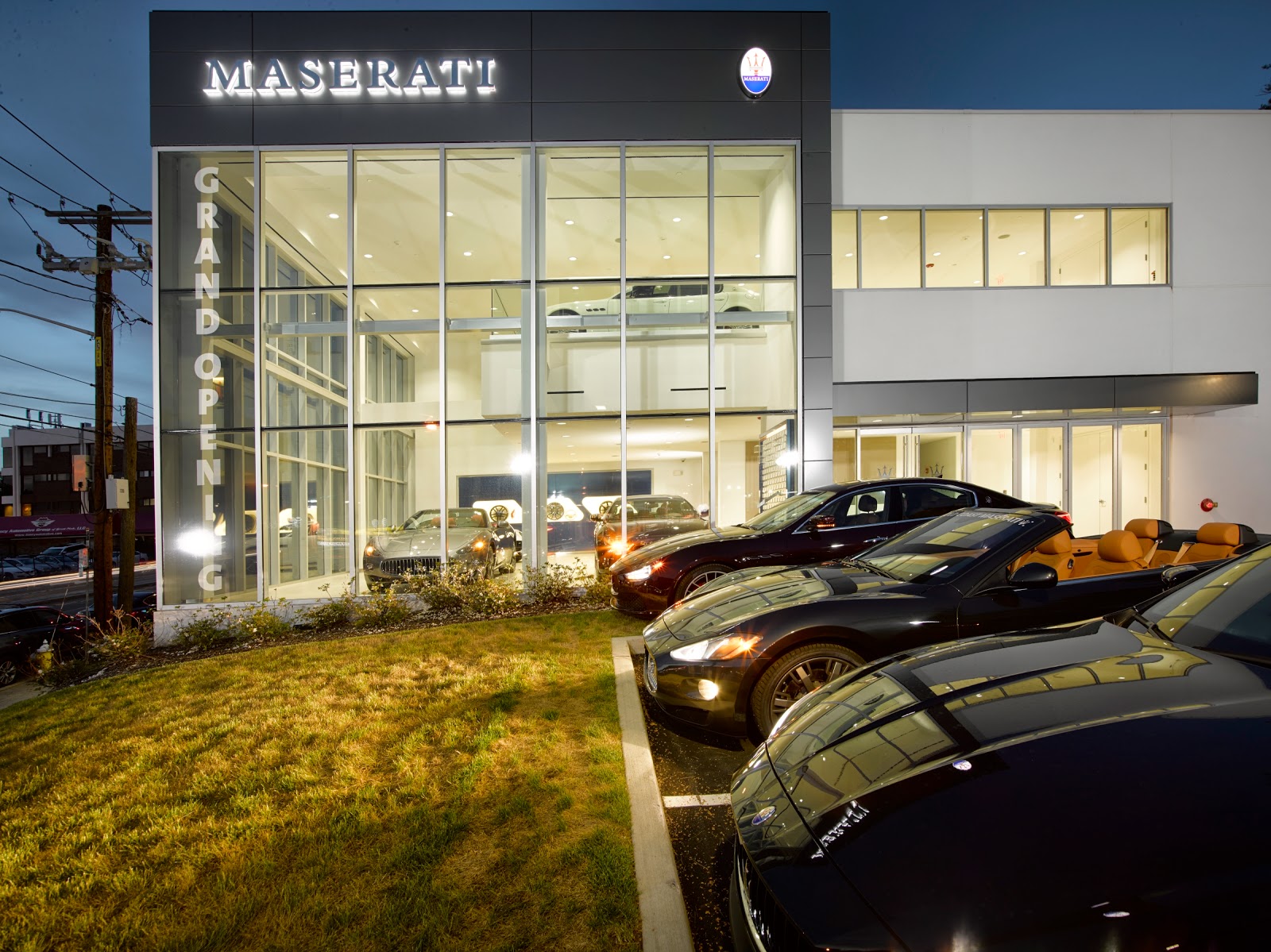 Photo of Gold Coast Maserati in Great Neck City, New York, United States - 3 Picture of Point of interest, Establishment, Car dealer, Store