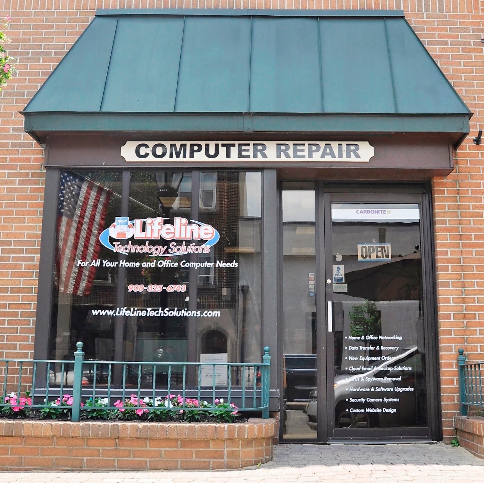 Photo of Lifeline Technology Solutions in Cranford City, New Jersey, United States - 3 Picture of Point of interest, Establishment, Store, Electronics store