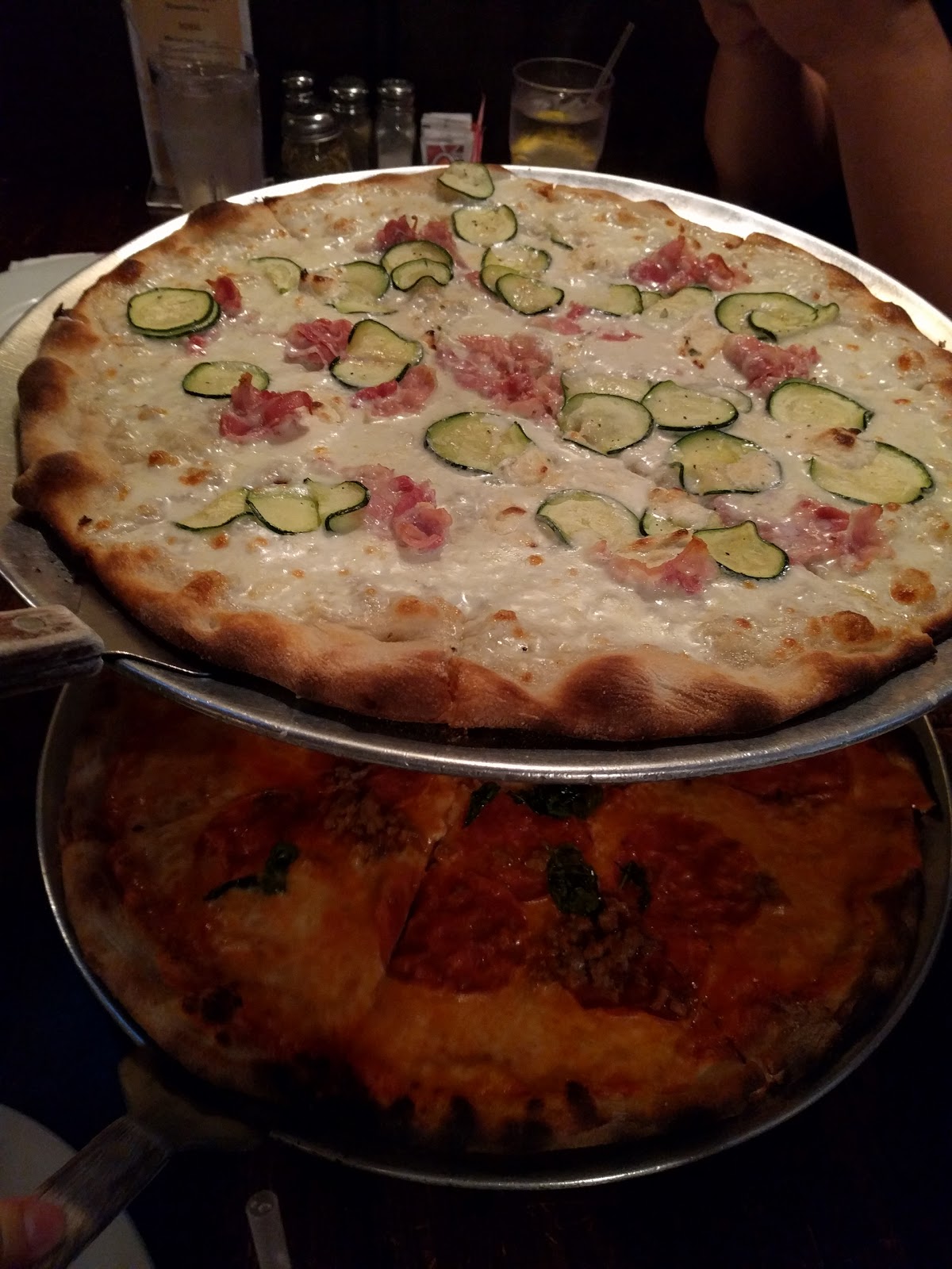 Photo of Pizzeria Giove in Staten Island City, New York, United States - 4 Picture of Restaurant, Food, Point of interest, Establishment