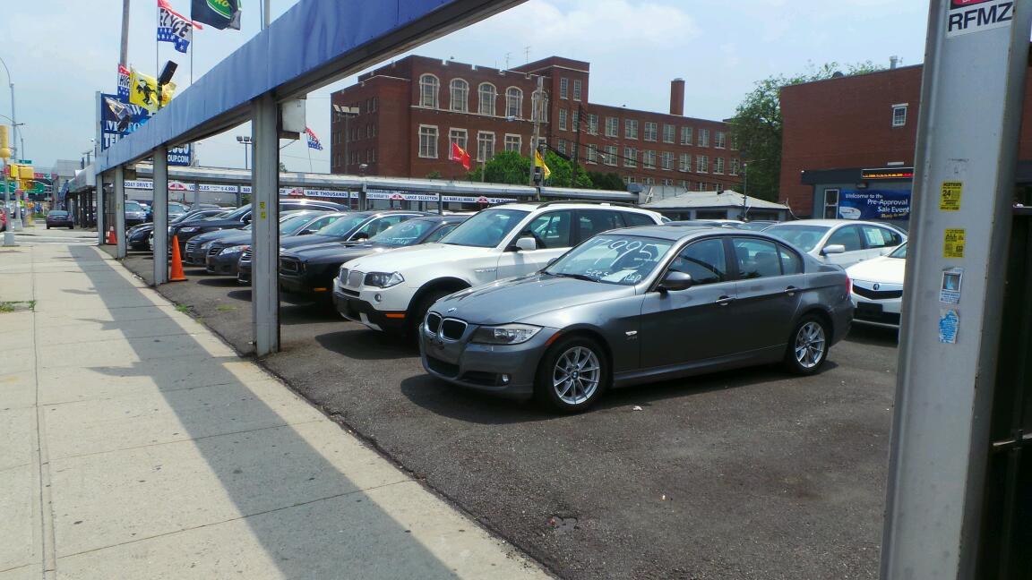 Photo of New York Motor Group in Woodside City, New York, United States - 2 Picture of Point of interest, Establishment, Car dealer, Store