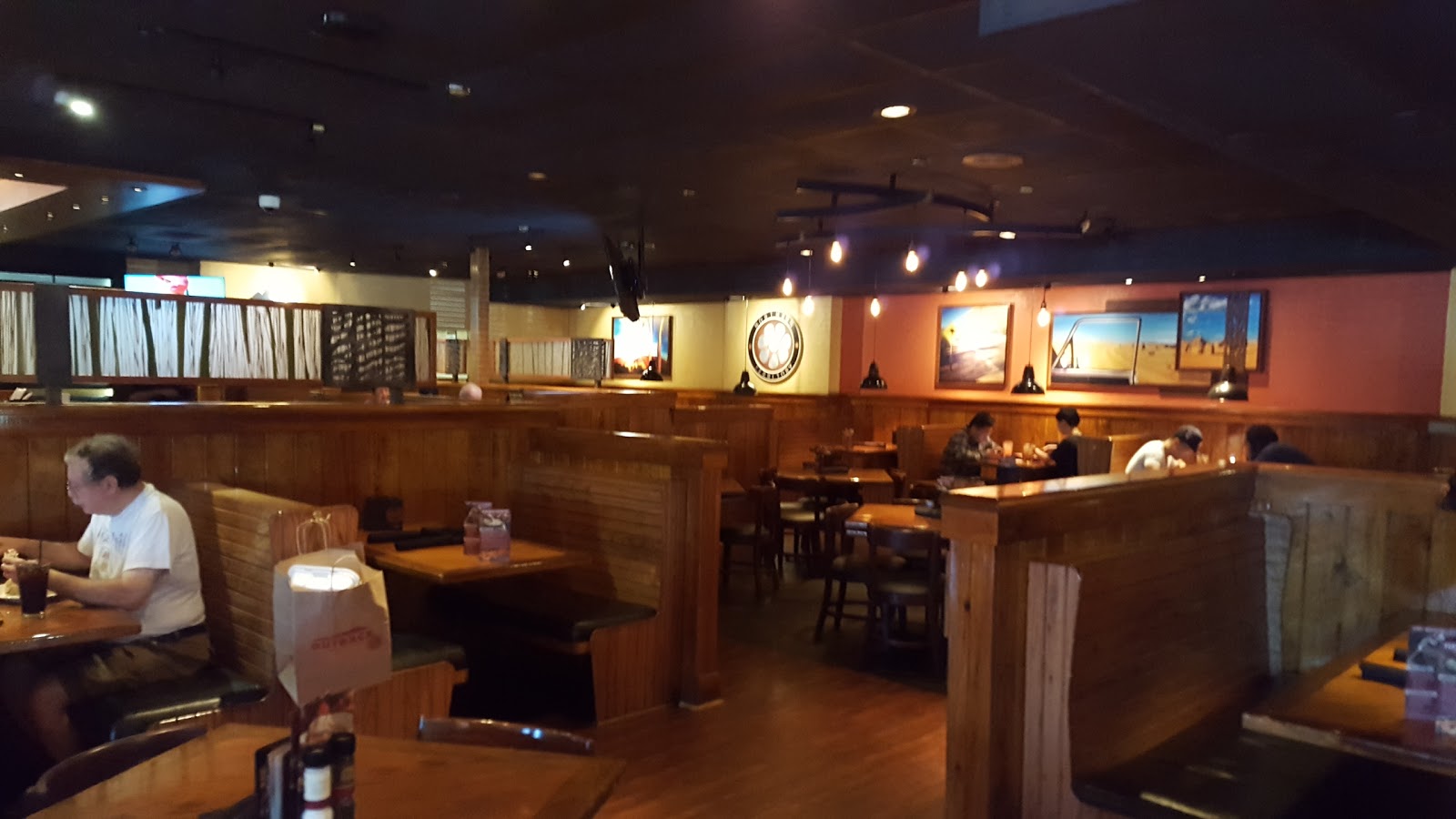 Photo of Outback Steakhouse in Kings County City, New York, United States - 1 Picture of Restaurant, Food, Point of interest, Establishment, Bar