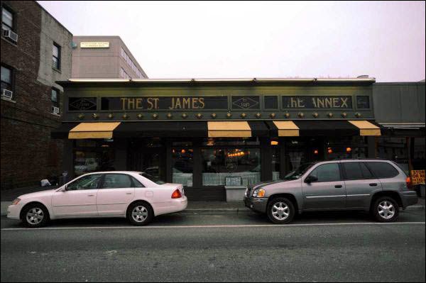 Photo of The St James in Mineola City, New York, United States - 1 Picture of Restaurant, Food, Point of interest, Establishment, Bar