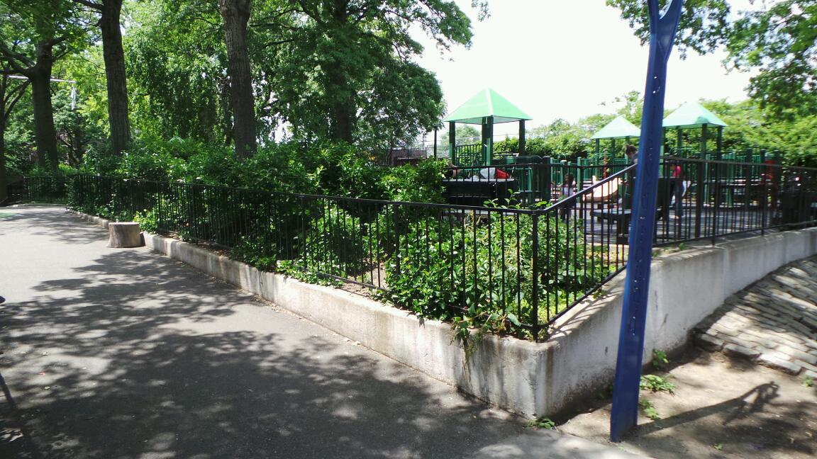 Photo of Travers Park in Jackson Heights City, New York, United States - 2 Picture of Point of interest, Establishment, Park