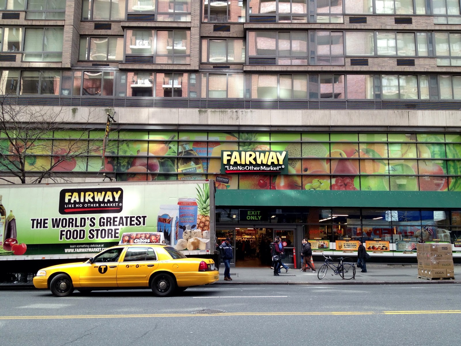 Photo of Fairway Market 86th Street in New York City, New York, United States - 1 Picture of Food, Point of interest, Establishment, Store, Grocery or supermarket